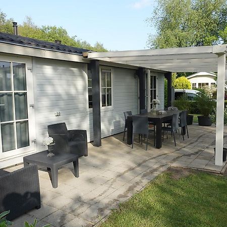Vechtdalchalet De Berk, 5 Sterrenpark Capfun Stoetenslagh Rheezerveen 外观 照片