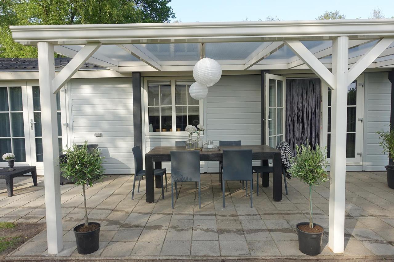 Vechtdalchalet De Berk, 5 Sterrenpark Capfun Stoetenslagh Rheezerveen 外观 照片