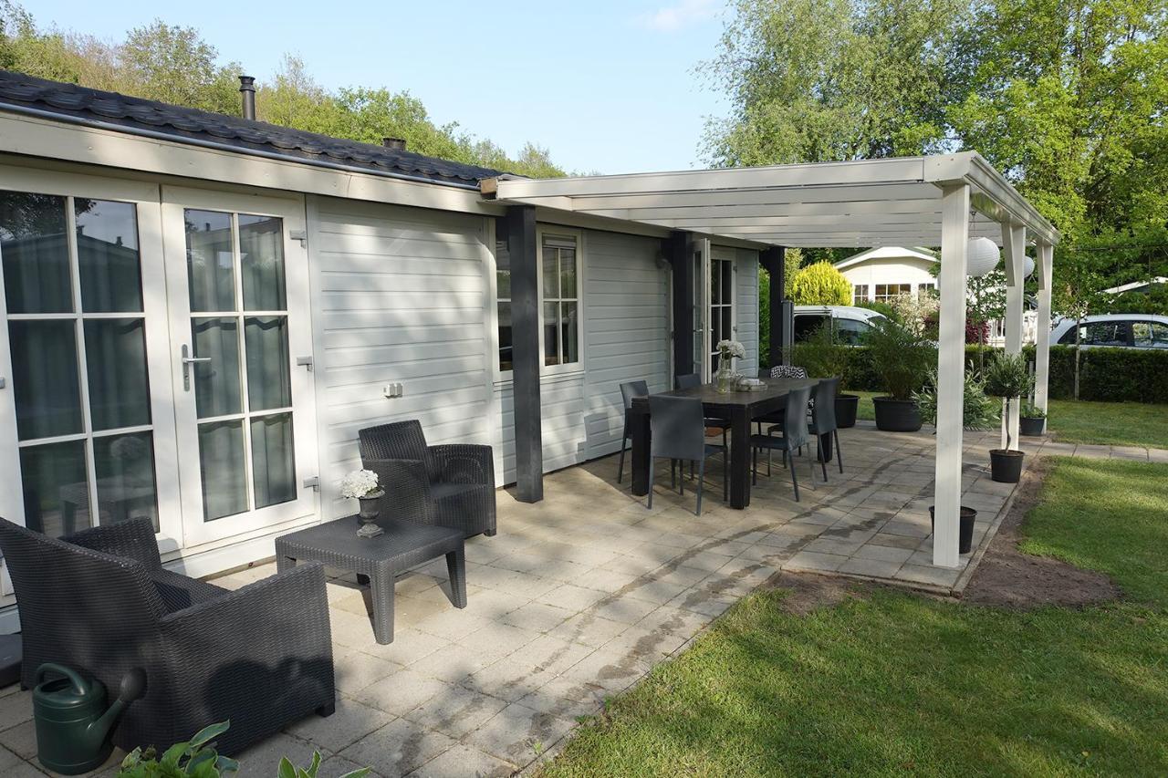 Vechtdalchalet De Berk, 5 Sterrenpark Capfun Stoetenslagh Rheezerveen 外观 照片