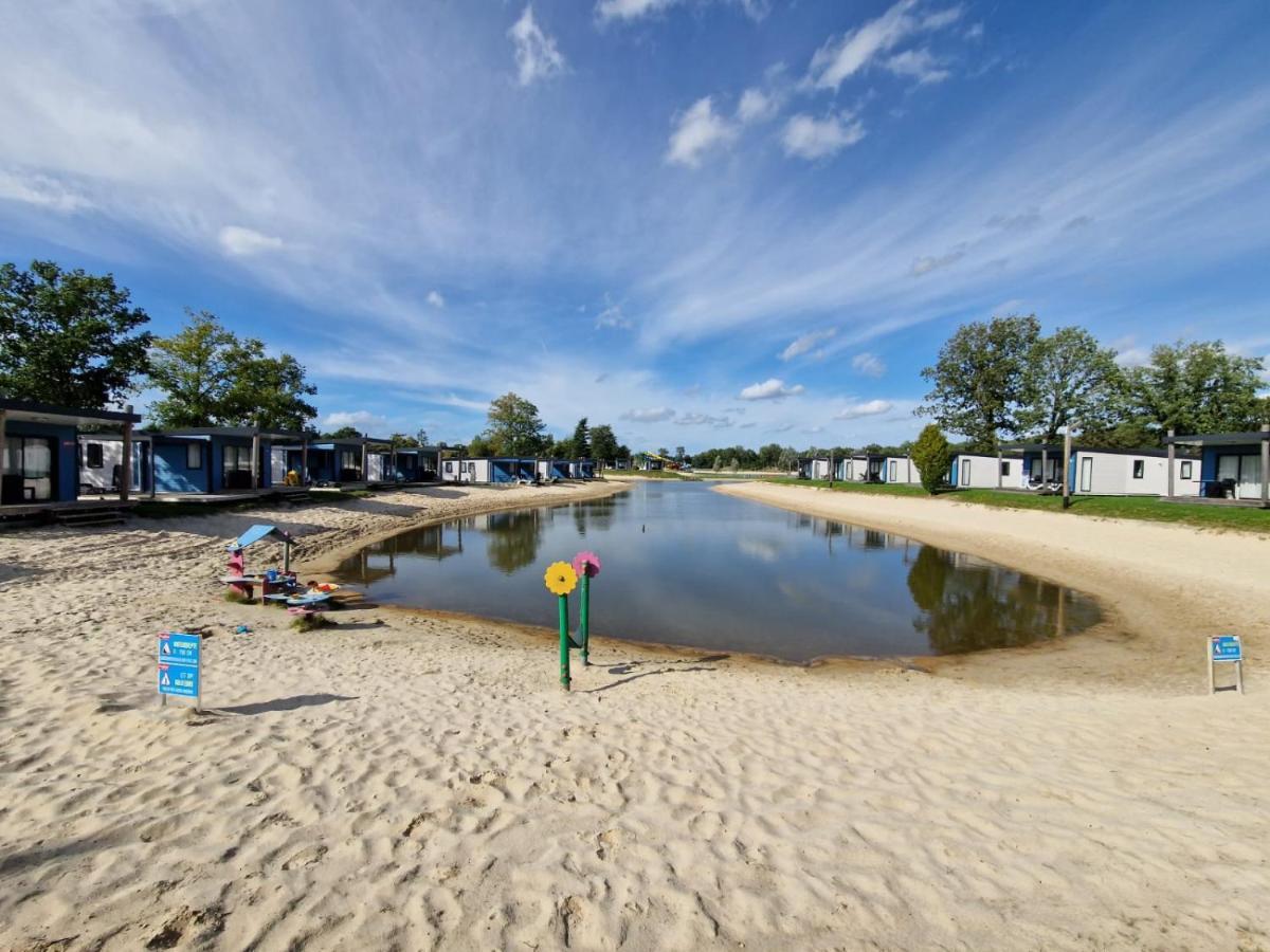 Vechtdalchalet De Berk, 5 Sterrenpark Capfun Stoetenslagh Rheezerveen 外观 照片