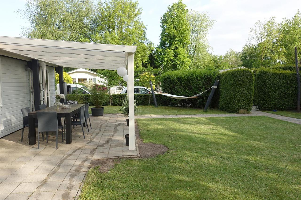 Vechtdalchalet De Berk, 5 Sterrenpark Capfun Stoetenslagh Rheezerveen 外观 照片