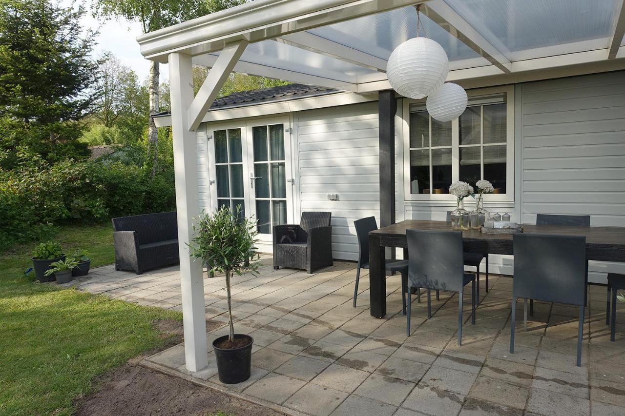 Vechtdalchalet De Berk, 5 Sterrenpark Capfun Stoetenslagh Rheezerveen 外观 照片